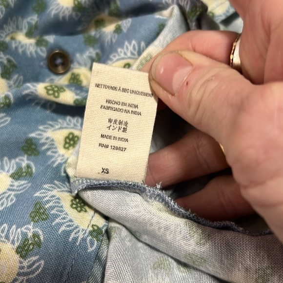 Jen's Pirate Booty Long Sleeve Button Down Daydreamer Amata Blouse Size XS - Picture 13 of 13